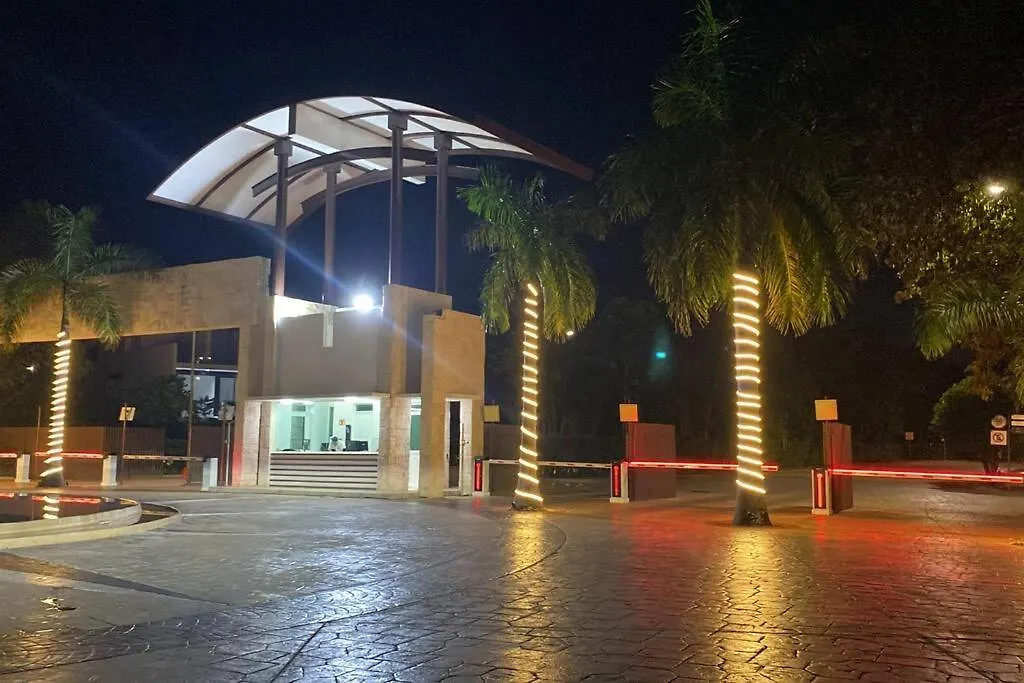 Casa De Verano En Senderos Ciudad Mayakoba Playa del Carmen Holiday home